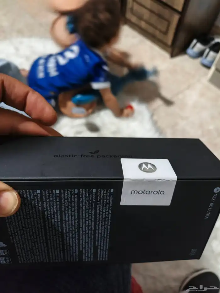 جوال موتورلا رازر 60 الترا لون ذهبى مميز جديد لم يفك الكرتون 6