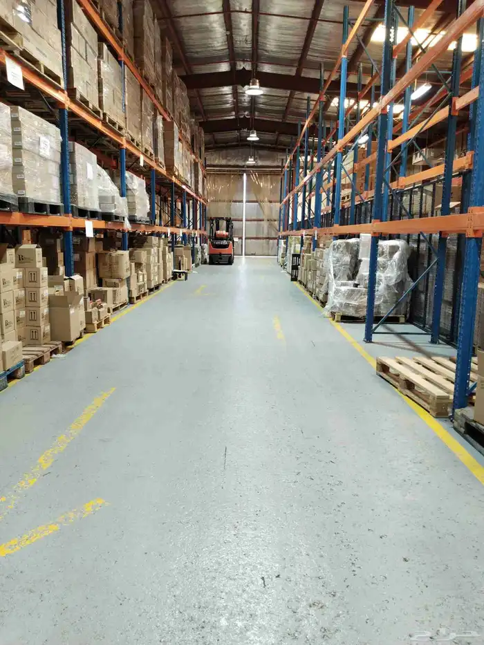 مستودعات مرخصه من هيئة الغذاء والدواء (( تخزين للغير )) 0