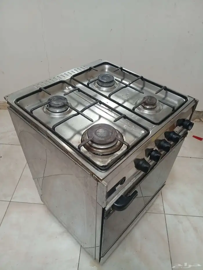 بوتاجاز بحالة جيدة بسعر 220 للبيع للتواصل رقم 3