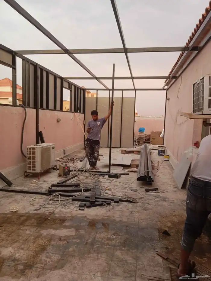 ملاحق ساندوتش بنل جده 9