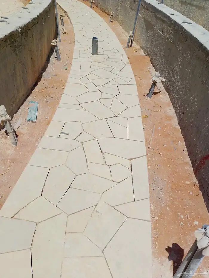 Natural stone contractor with high experience and guaranteed 3