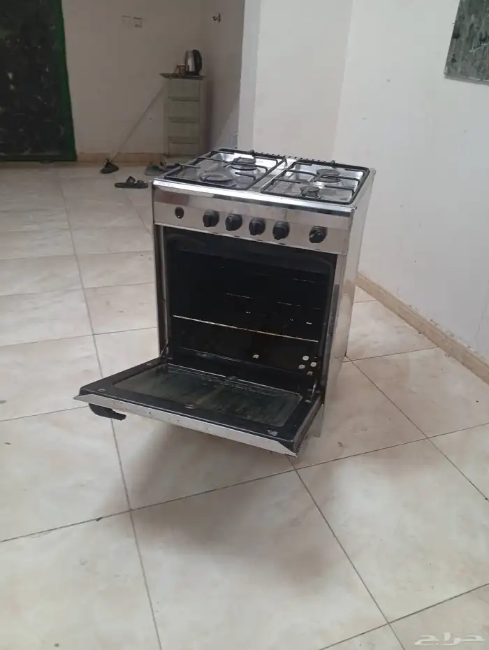 بوتاجاز بحالة جيدة بسعر 220 للبيع للتواصل رقم 2