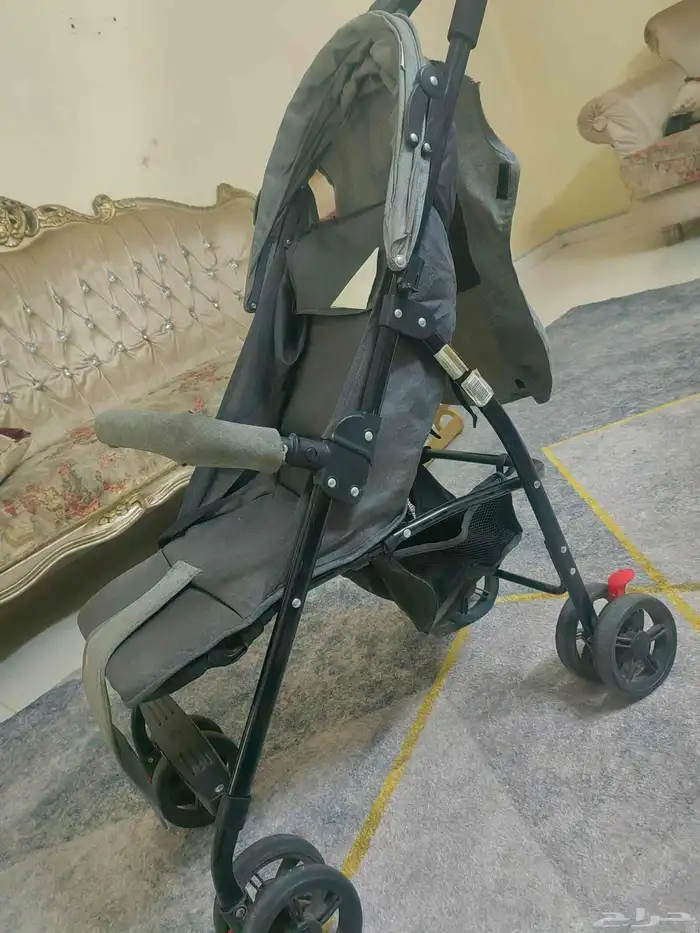 عربة أطفال مستعملة خفيف 1