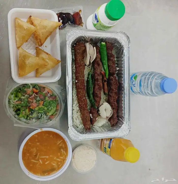 شركة فخر الصناع لخدمات الاعاشه 1