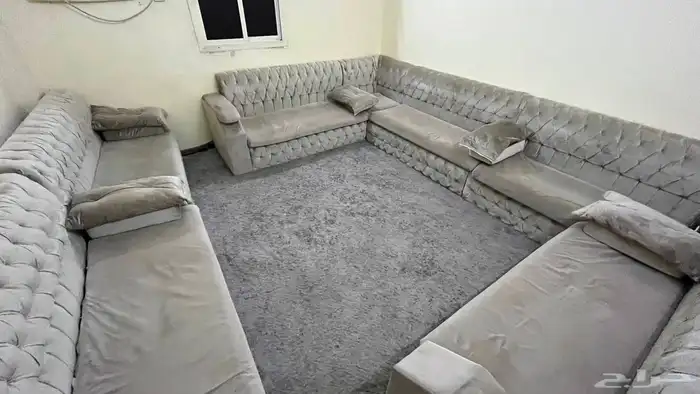 كنب كبير و نضيف 0