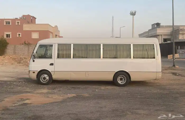 باصات هيونداي كونتي و ميتسوبيشي روزا للبيع 5