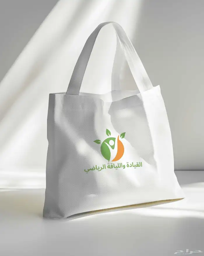 مصممة جرافيك وهويات بصرية محترفة 21