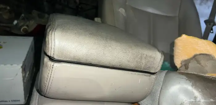 للبيع قطع غيار فورد لينكون تاون كار 22