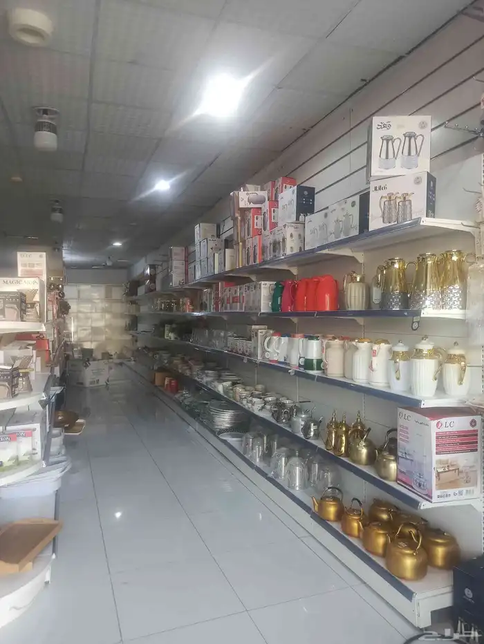 المحل كامل للتقبيل وسط المدينة علا موقع استراتيجي 2