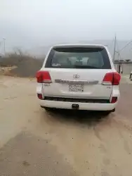 صالون لاندكروزر 2012 فل كامل قير عايدي 2