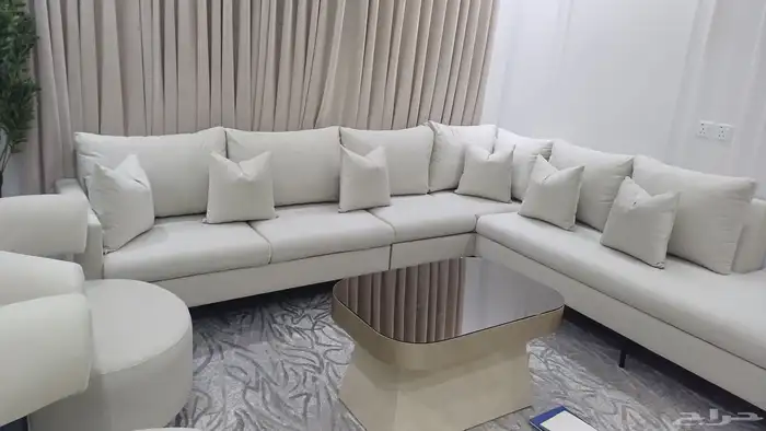 مفروشات الرياض  تفصيل جميع انواع الكنب والجلسات الارضي والس 0