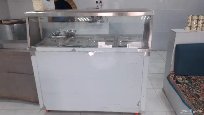 عده مطعم. الغداء شوايات وظغاطات وشول 4