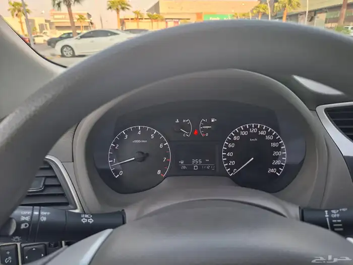 نيسان سنترا 8
