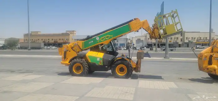 رافعات تلسكوبيه تلي هندر بوم لودر 17متر مديل حديث للايجار 2