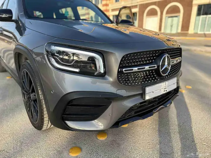 مرسيدس GLB200 2021 1