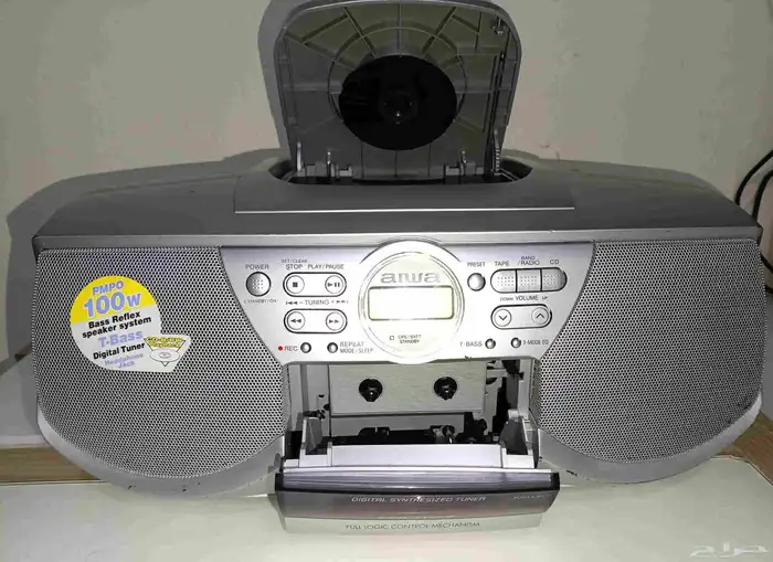 راديو وكاسيت ايوا aiwa يعمل بصوره جيده 0