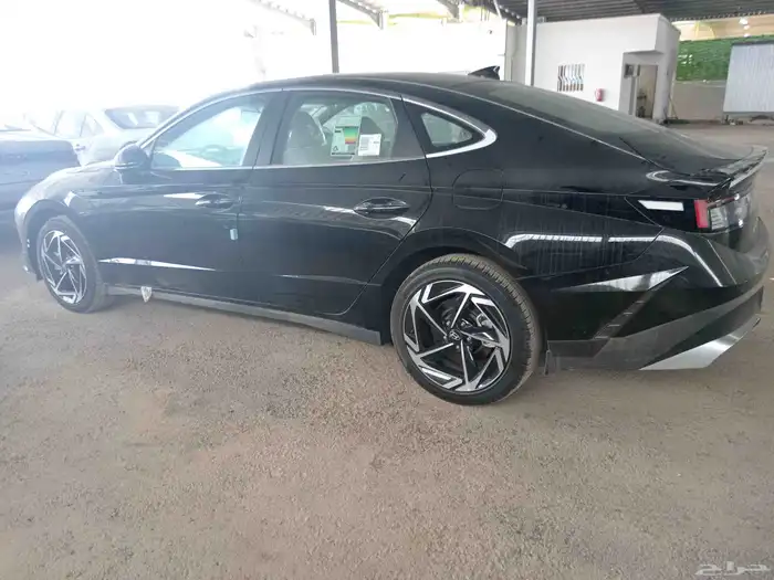 هونداي النترا سمارت موديل 2026 لون اسود 2