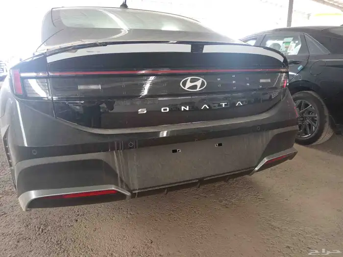 هونداي النترا سمارت موديل 2026 لون اسود 3