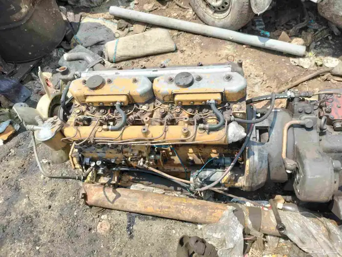 مكينه ميتسوبيشي 6سلندر ديزل للبيع 2