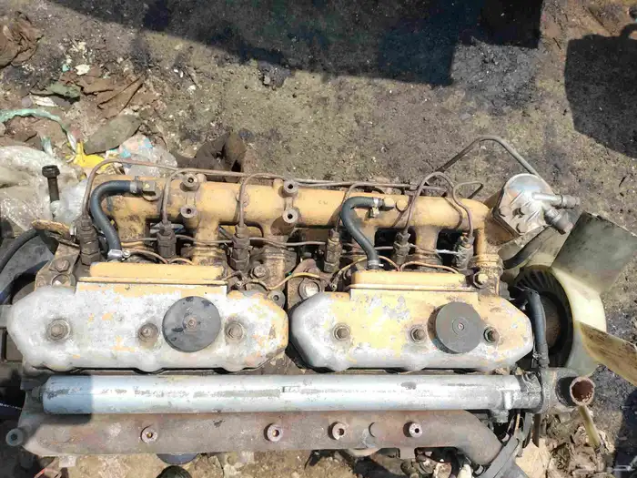 مكينه ميتسوبيشي 6سلندر ديزل للبيع 0