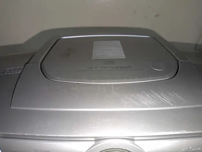 راديو وكاسيت ايوا aiwa يعمل بصوره جيده 7