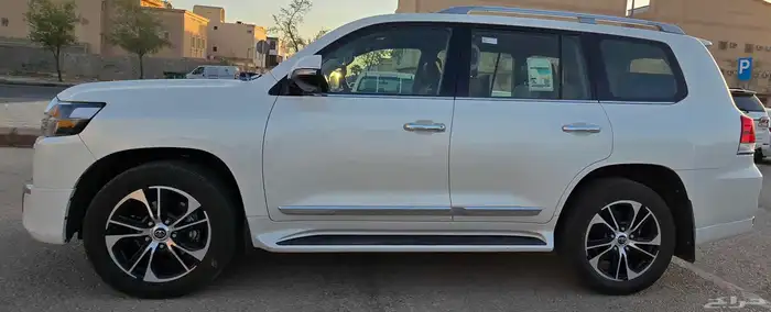 لاندكروزر 2021 فل كامل المالك الأول 2