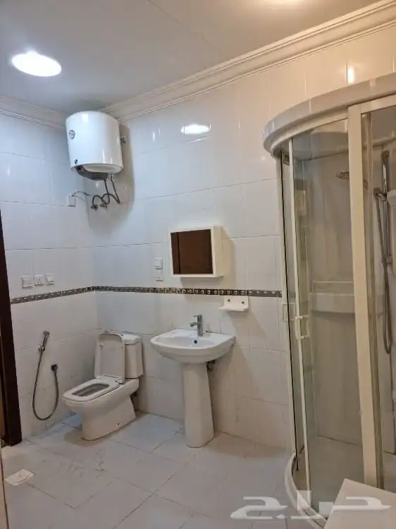 شقة للبيع 4 غرف بحي السلامة خلف مسجد الشعيبي 6