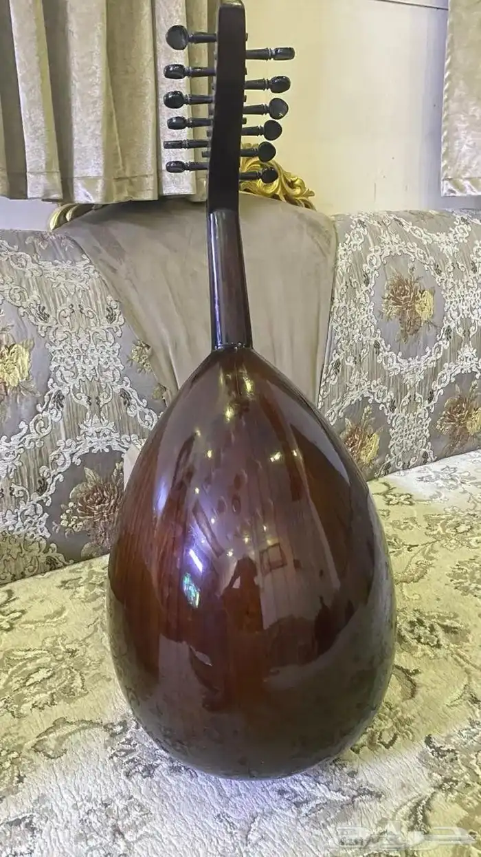 للبيع عود شرقي صناعة يدوية فاخرة 1