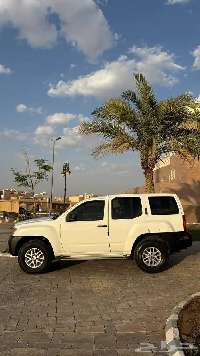 نيسان كستيرا 2012 7