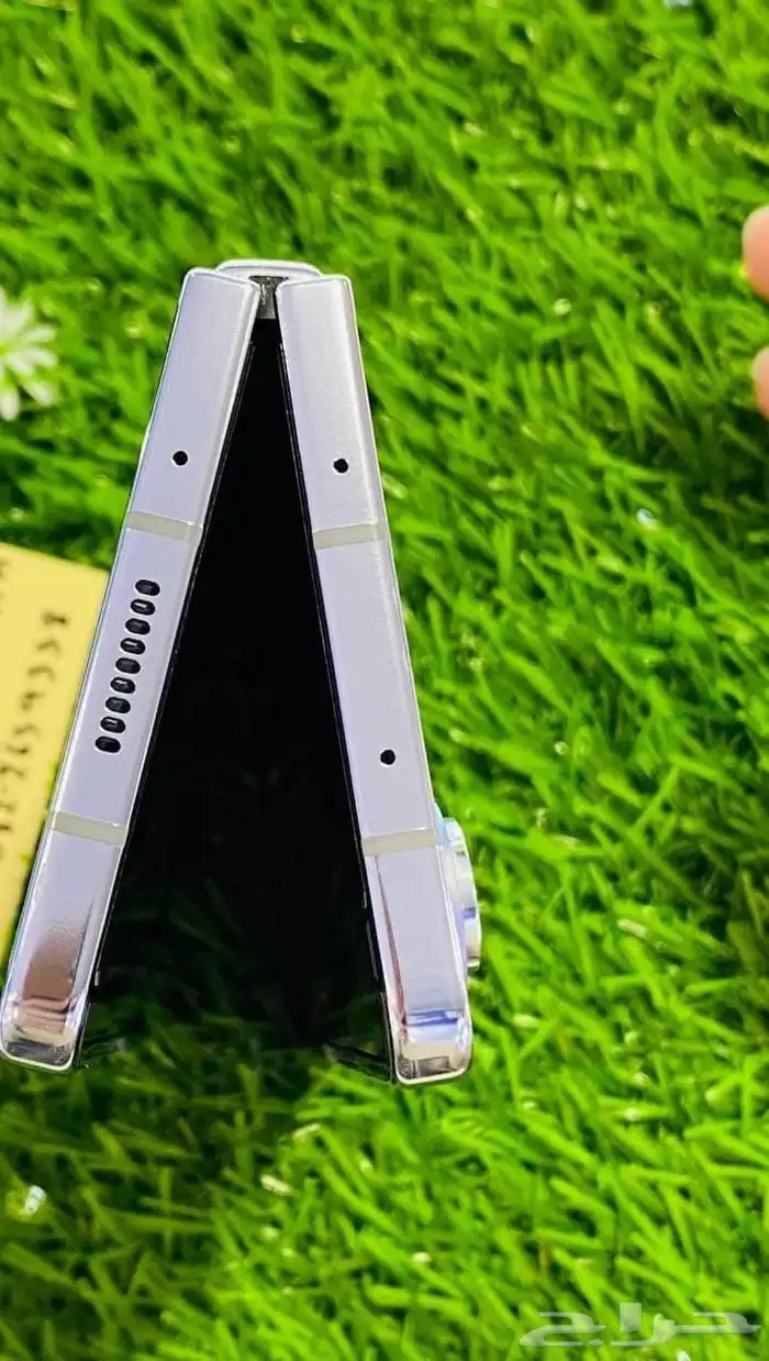 جلاكسي z. fold. 5. samsung 6