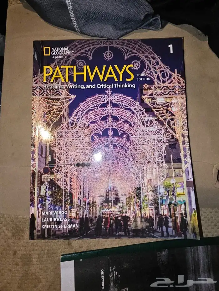 كتابين NATIONAL GEOGRAPHIC PATHWAYS 1 3nd 1