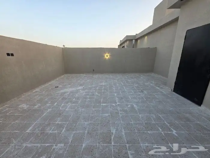 فله دبلكس في حي طويق المساحه 319 9