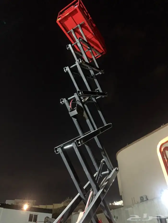 سيزر لفت للايجار اليومي وشهري رافعه مقصيه Caesar Lift for re 2