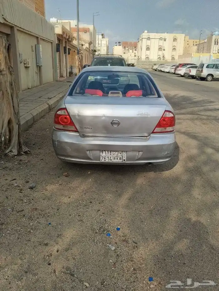 للبيع نيسان صني 2011 تماتيك 1
