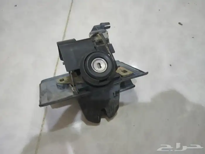 قطع غيار مرسيدس ابو عيون W210 49