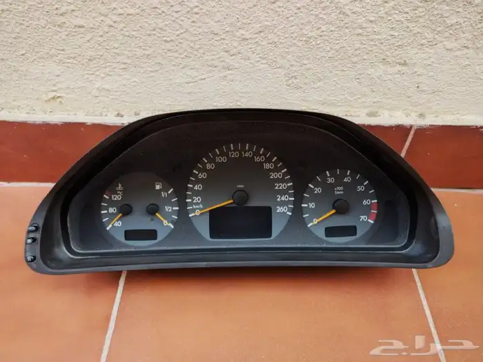 قطع غيار مرسيدس ابو عيون W210 22