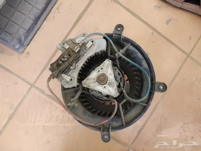 قطع غيار مرسيدس ابو عيون W210 12