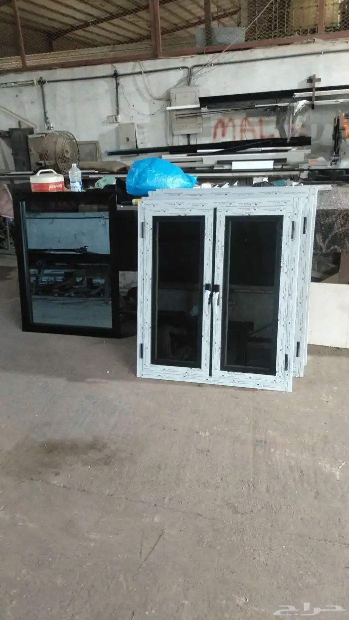 باب ليزر حديد دريشه المينوم باب المينوم باب خشب 2