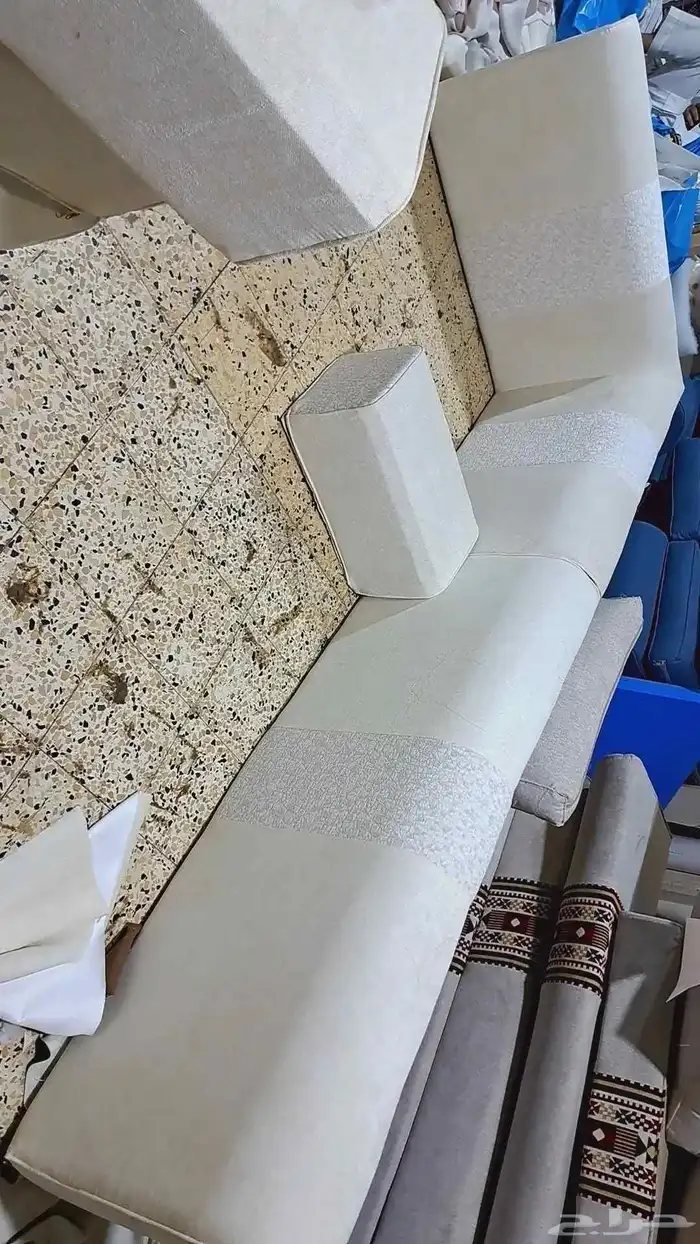 تفصيل وتنجيد كنب وستائر وجلست خارجيه حسب الطلب 2