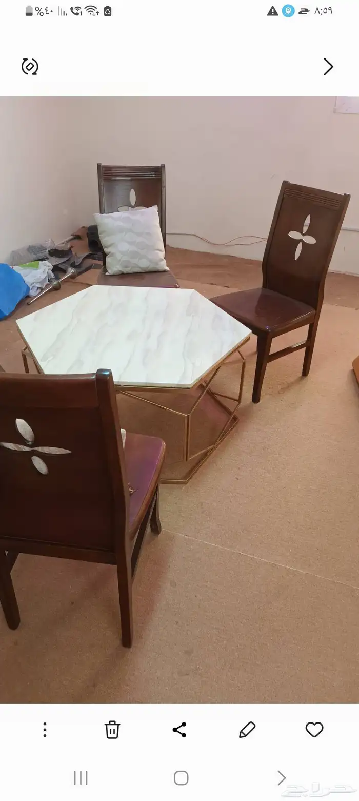 طاولة للبيع 3