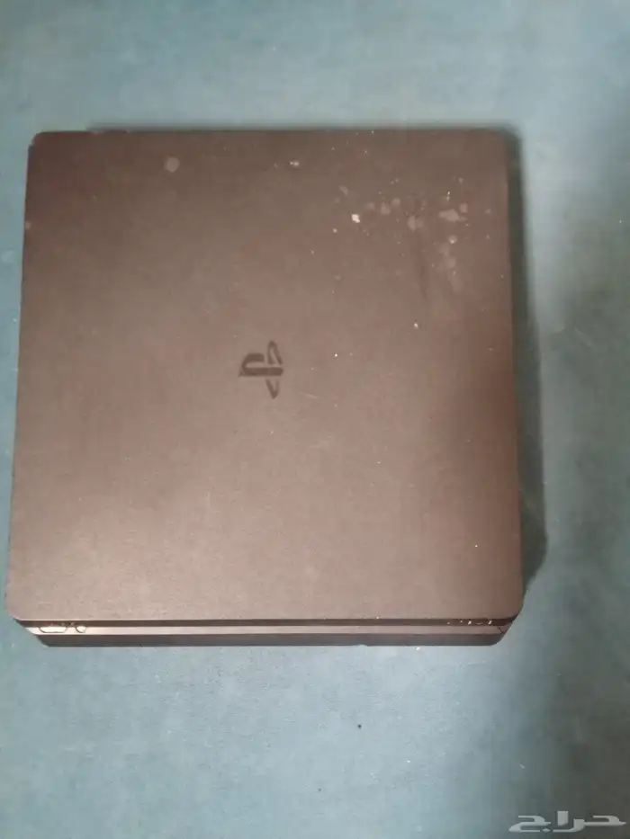 للبيع بلايستيشن 4 سليم الحالة نظيف ويشتغل تمام 3