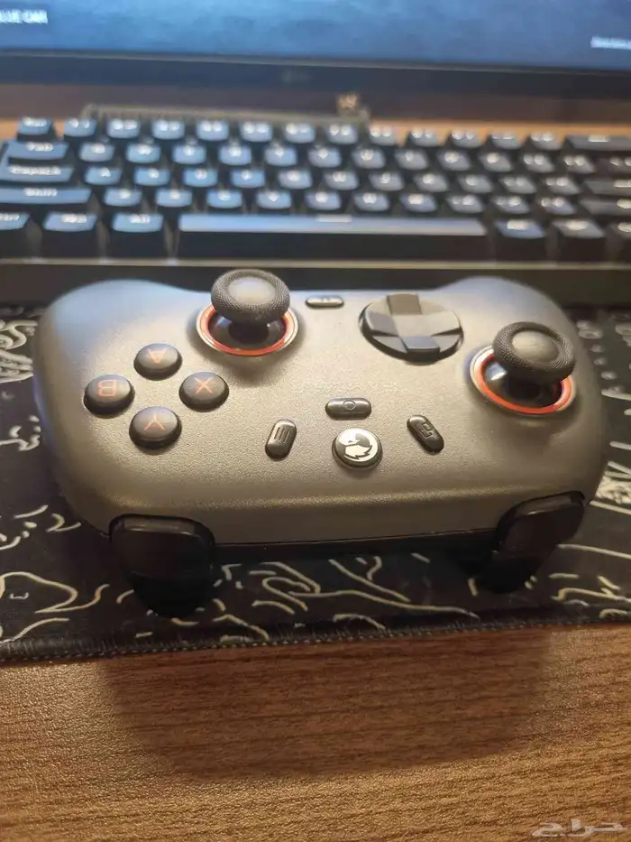 يد احترافي وايرلس وسلكي وبرضه يشتغل بلوتوث علي سوم 2