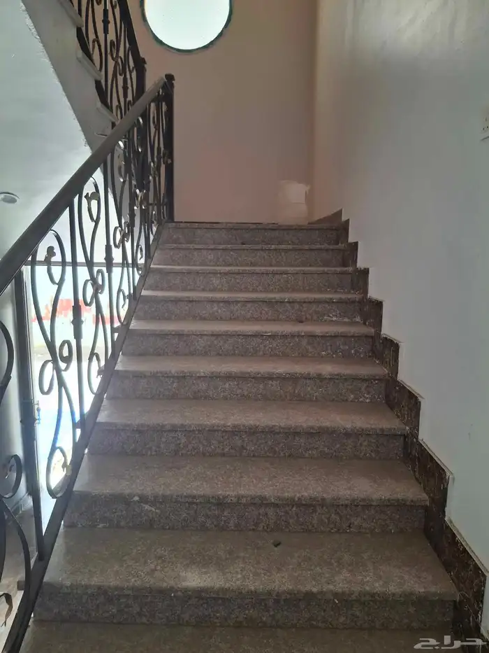 عمارة للبيع ثلاث طوابق القيم الاعلى 2