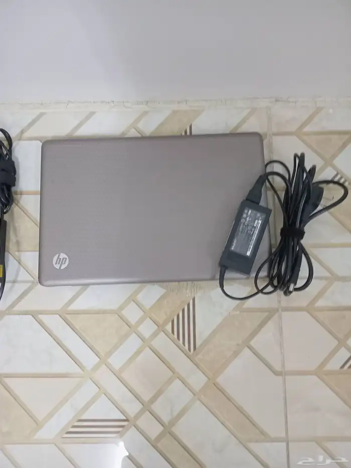 للبيع 2 كمبيوتر مكتبي 2 لاب توب 3