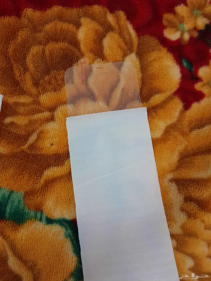 كفرات للبيع ايفون 12 كل الكفرات تمام وبحاله ممتازه مع حامي 5