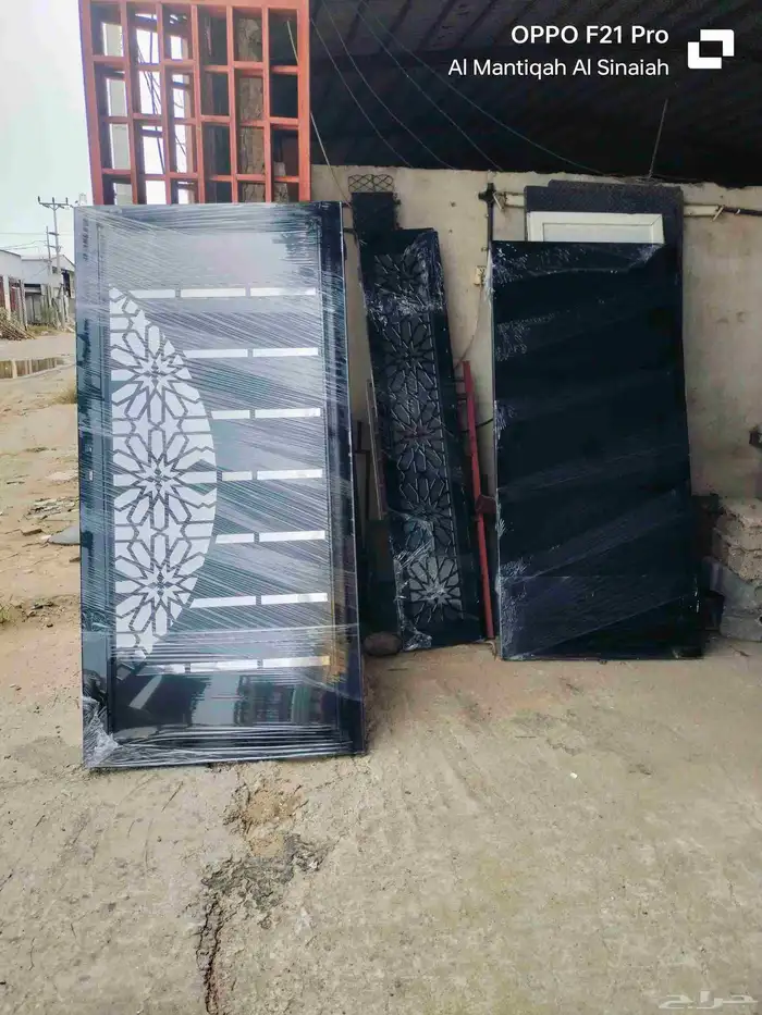 باب ليزر حديد دريشه المينوم باب المينوم باب خشب 0