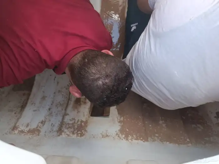شركة تنظيف بالاحساء تنظيف خزانات مجالس بالهفوف 7