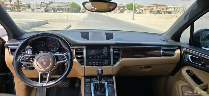 2017 ماكان s 9