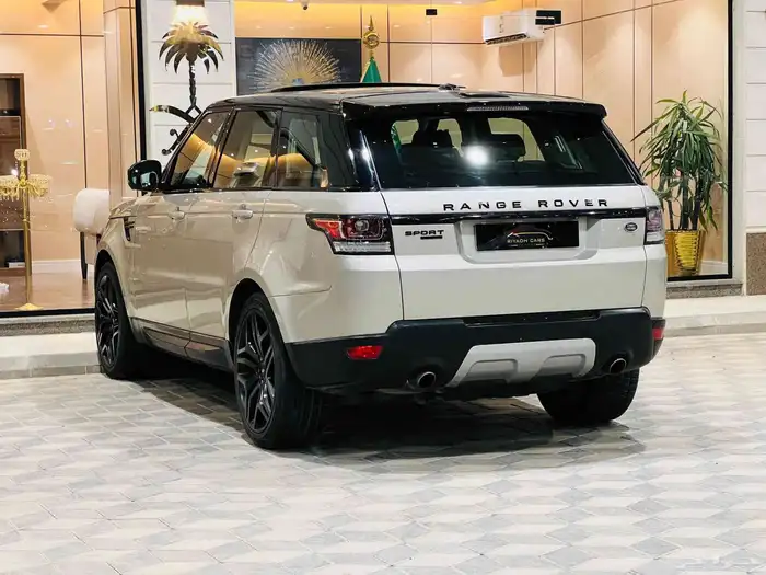 رنج روفر 2014 سبورت ((عرض خاص)) HSE V6 سوبر تشارج 4