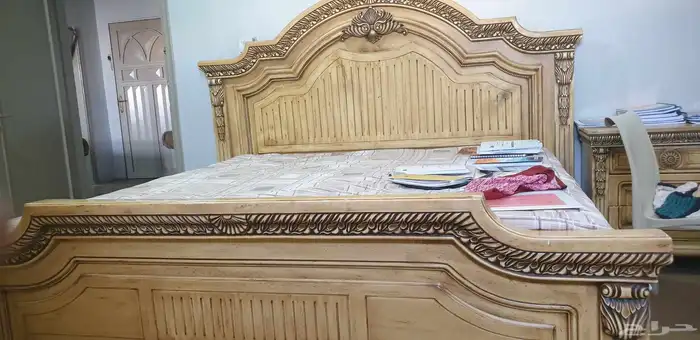 للبيع غرفة نوم مستعملة جيدة مع مرتبه امريكية ممتازة 1